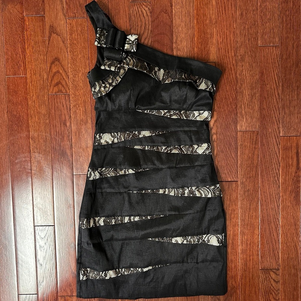 Vintage Inspire Me Black Creme One Shoulder Lace Bodycon Mini Cocktail Dress